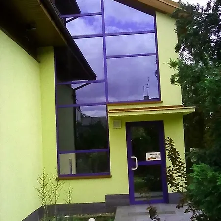Проживание в семье Droznicza